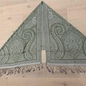 Green Paisley Scarf or Wrap NWOT
